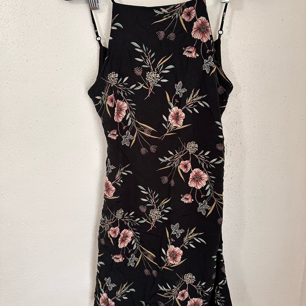 Black and Pink Sleeveless Halter Sheath Dress
